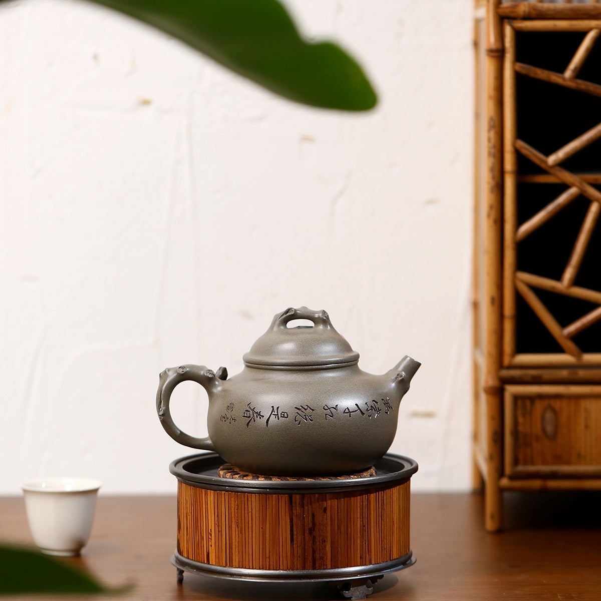 SILINE Professor Master Handmade Yixing Zisha Clay Teapot -500ml,Duanni 正高刘军,玉兰容天