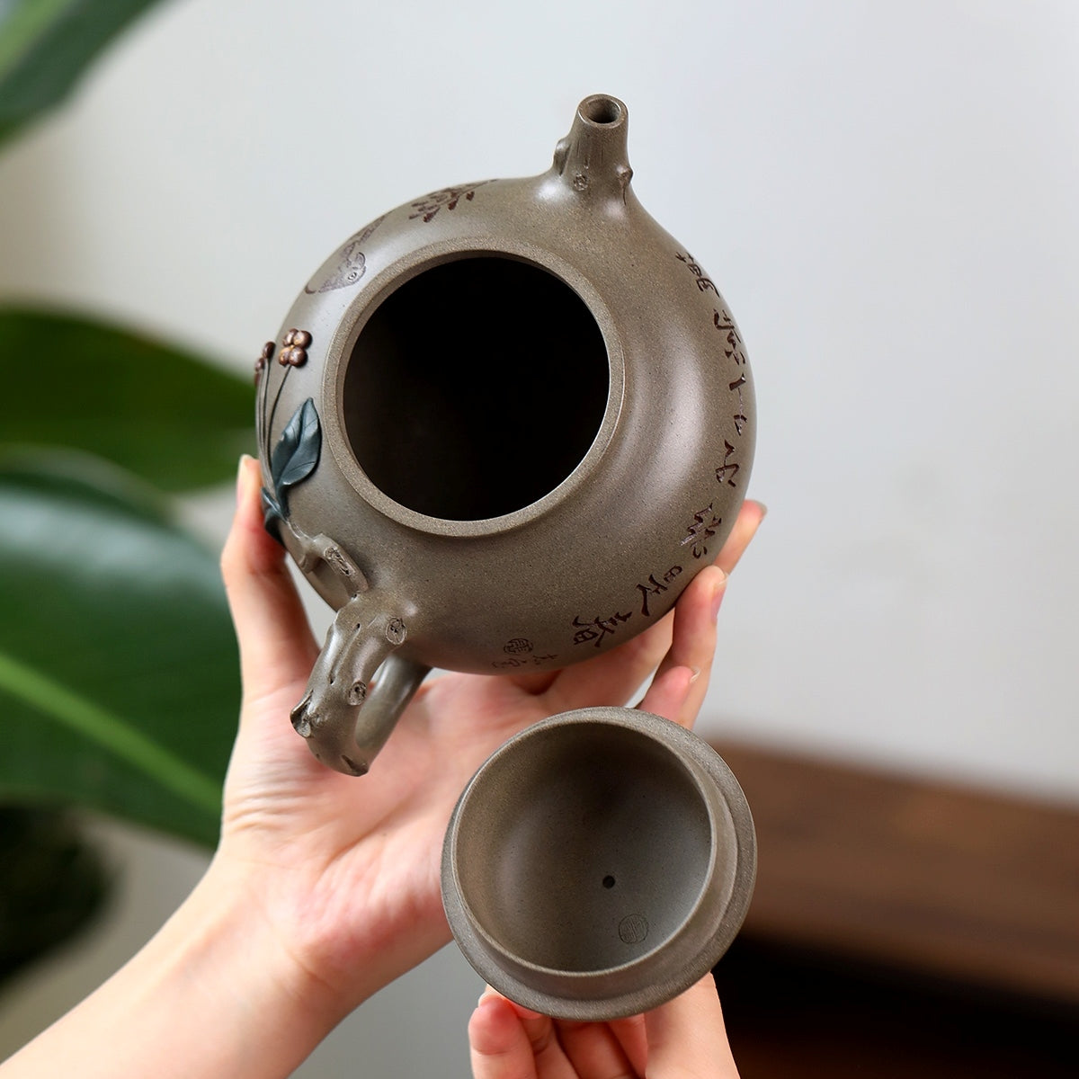 SILINE Professor Master Handmade Yixing Zisha Clay Teapot -500ml,Duanni 正高刘军,玉兰容天