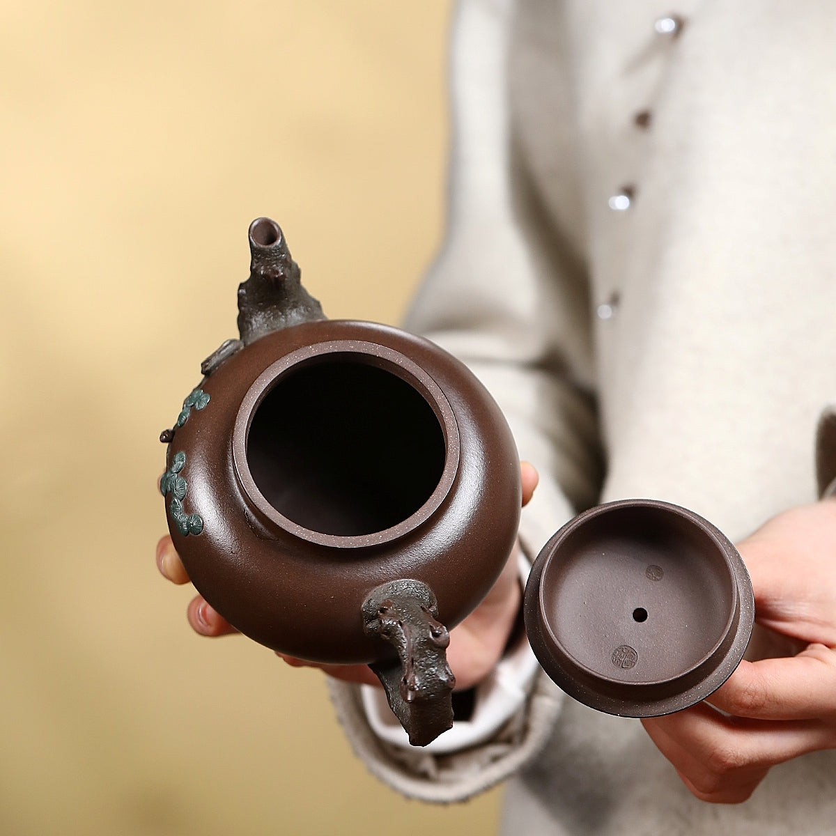 SILINE Professor Master Handmade Yixing Zisha Clay Teapot -400ml,Zini 正高刘军,松报春