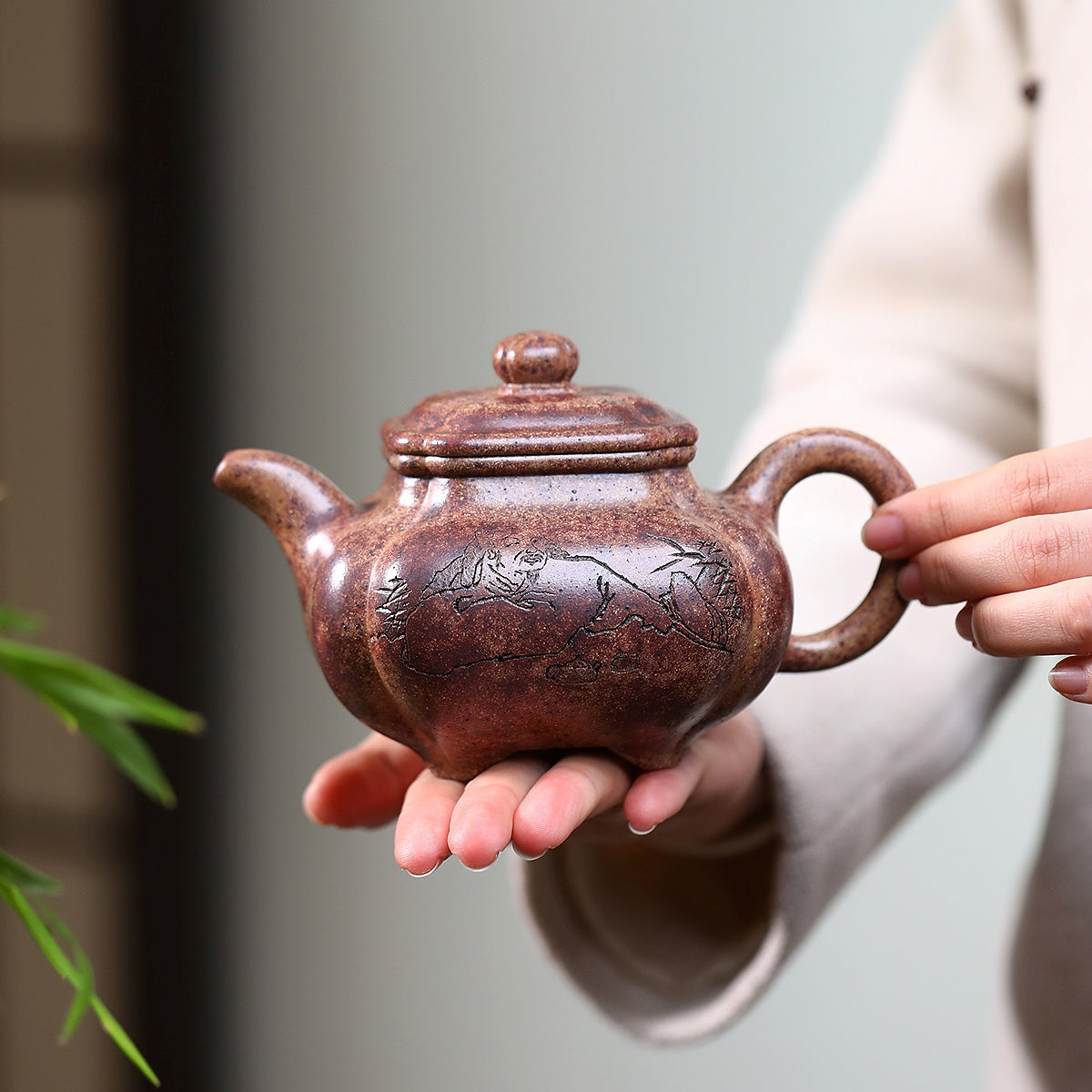 SILINE Senior Master Handmade Yixing Zisha Clay Teapot -480ml,Duanni 高工王卫明,抽角传炉