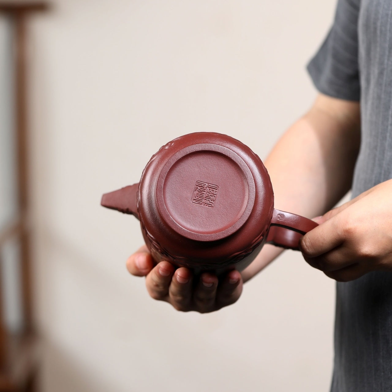 SILINE Professor Master Handmade Yixing Zisha Clay Teapot -950ml,Zini 正高尹祥明,云柱·紫气东来