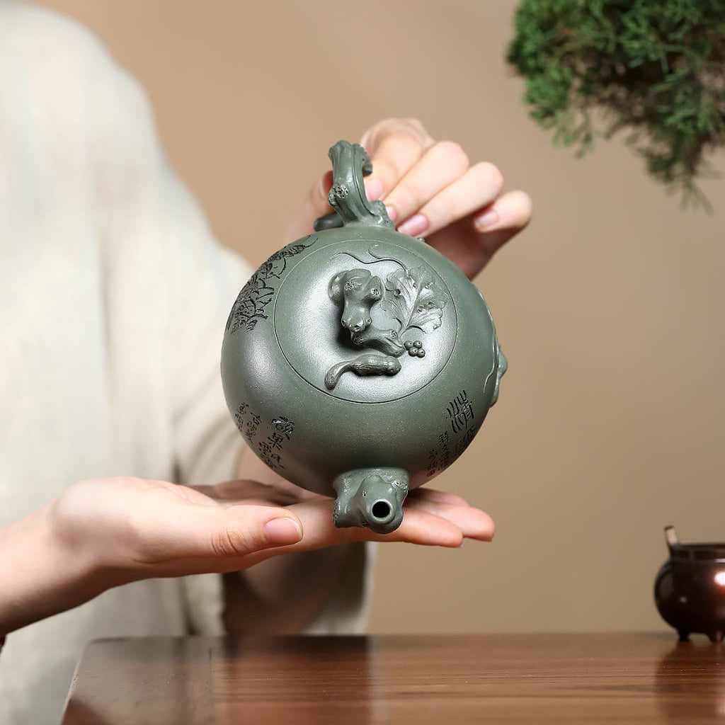 SILINE Senior Master Handmade Yixing Zisha Clay Teapot -360ml,Duanni 高工范永芳,松鼠葡萄