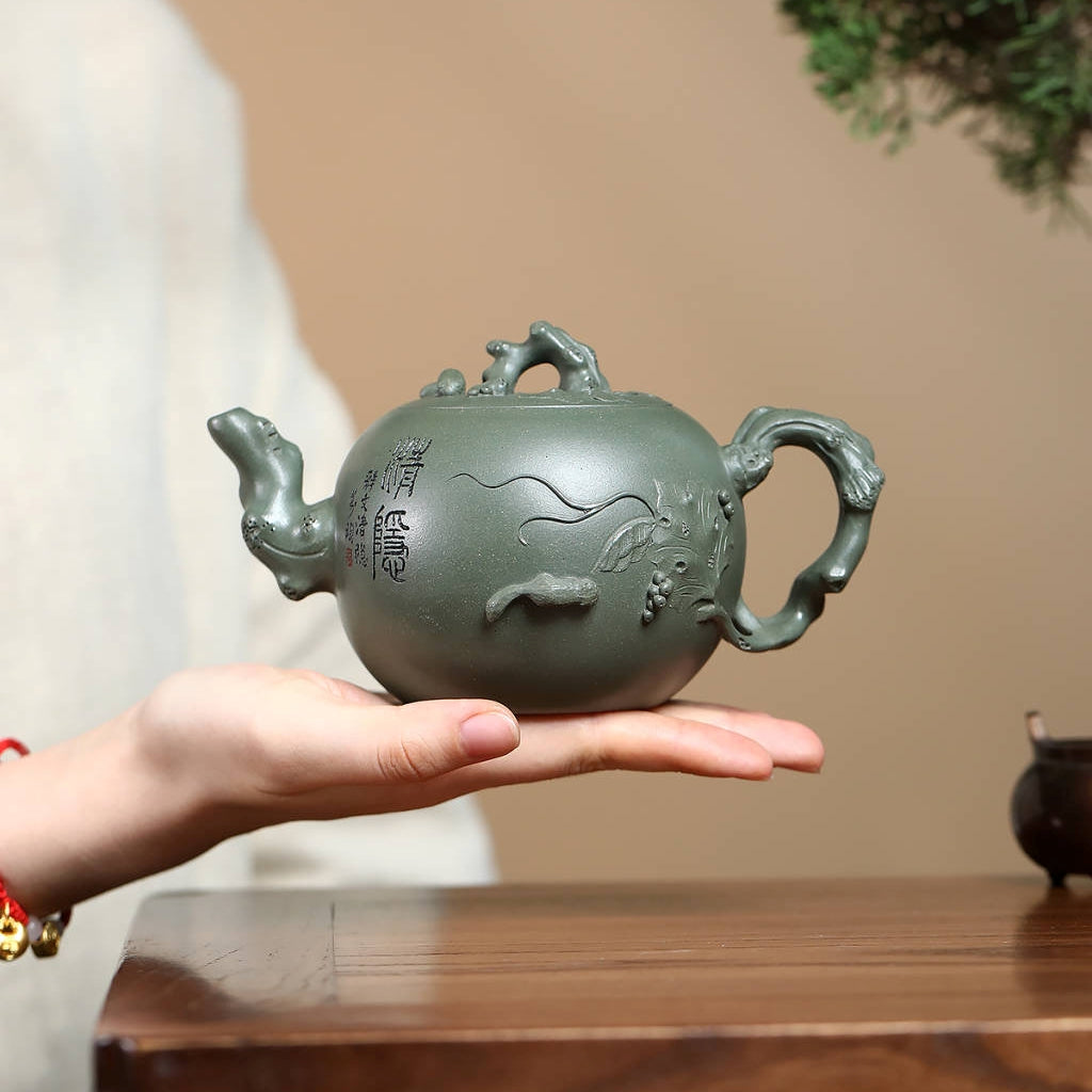 SILINE Senior Master Handmade Yixing Zisha Clay Teapot -360ml,Duanni 高工范永芳,松鼠葡萄