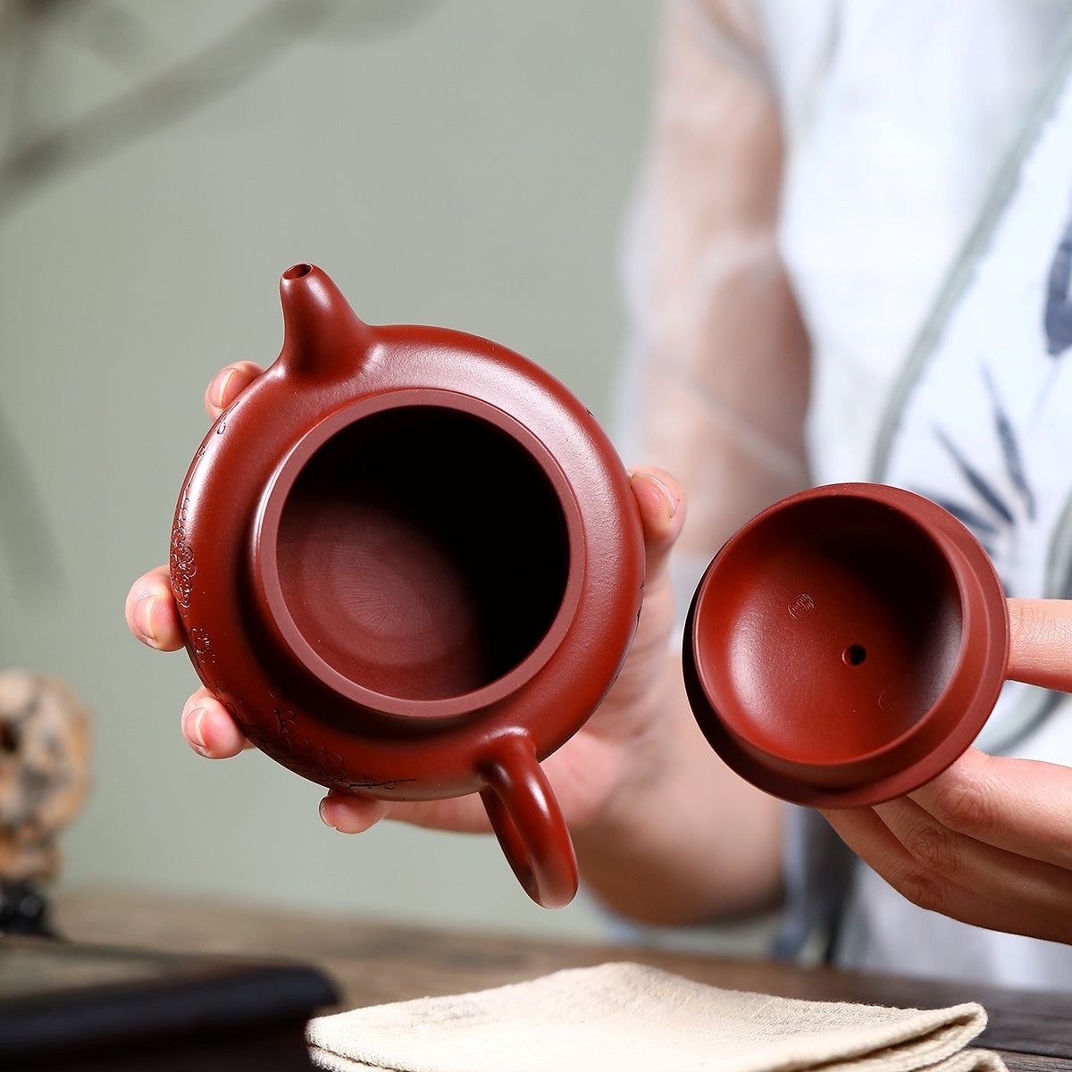 SILINE Master Handmade Yixing Zisha Clay Teapot -220ml,Zhuni 国工霍菊华,仿古